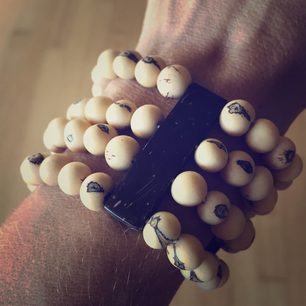 🌟SALE🌟Quadruple Strand Açaí Seed Bracelet